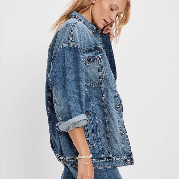American Eagle '90s Boyfriend Medium Wash Denim Jacket - Picture 1 of 9